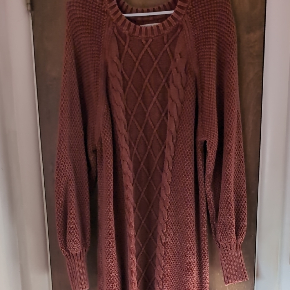 American Eagle Outfitters Maroon Cable Knit Sweater
